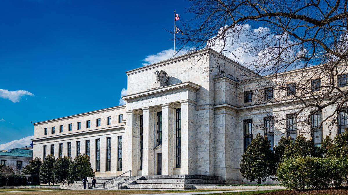 The Federal Reserve: Political pressures, credibility, and 